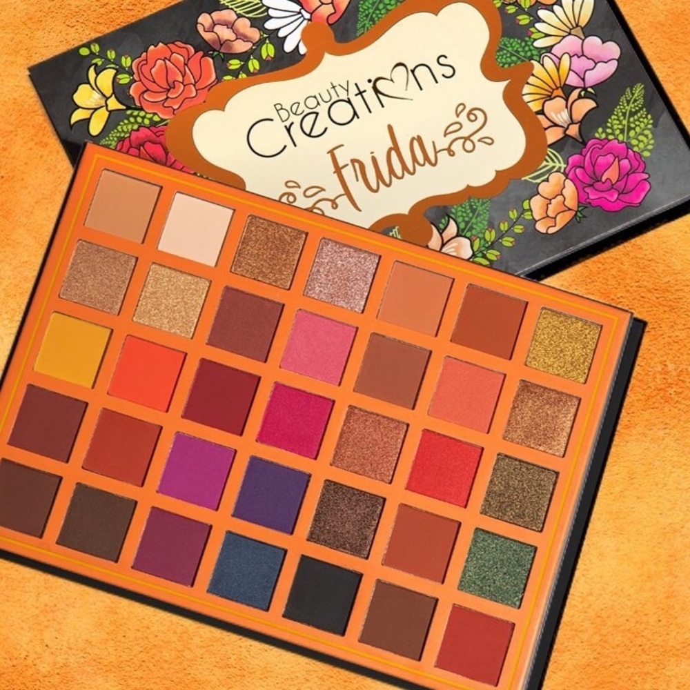 Eyeshadow palette (Frida) Beauty Creations